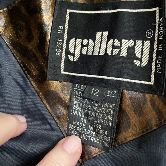 Animal print trench coat. Fully lined size 12. - Picture 2 of 7